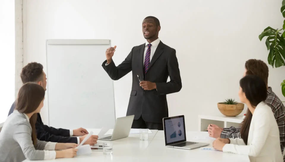 How to Lead Remote Teams Effectively in a Hybrid Work World